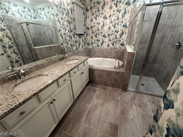 12952 Broomfield LN, Fort Myers, FL 33913