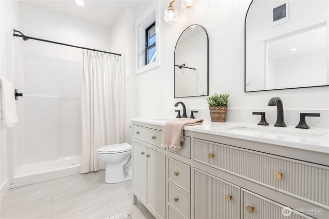 1005 Night Hawk Way, Everson, WA 98247