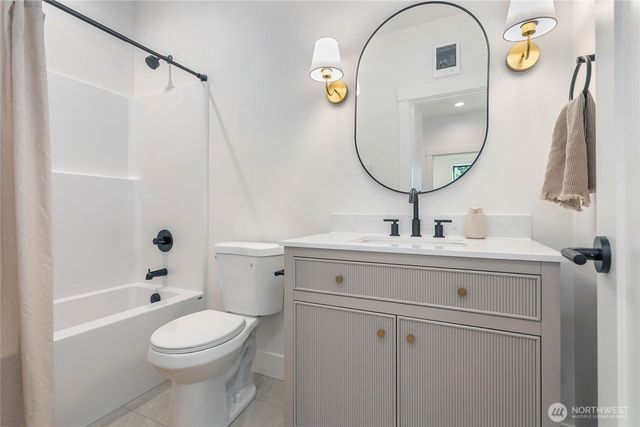 1005 Night Hawk Way, Everson, WA 98247