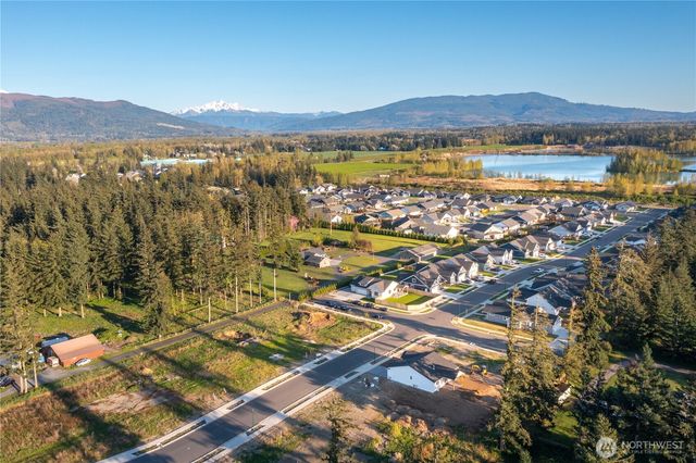 1005 Night Hawk Way, Everson, WA 98247