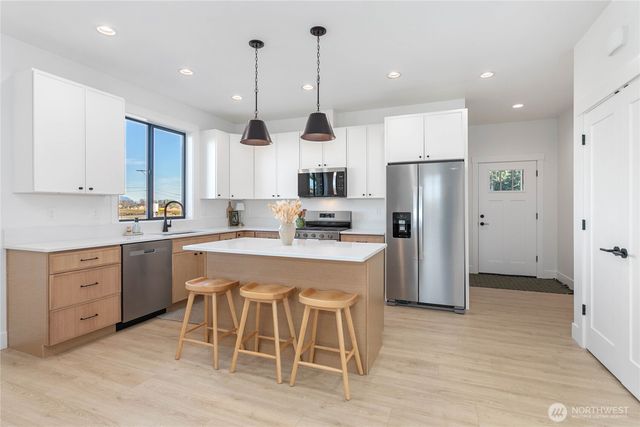 1005 Night Hawk Way, Everson, WA 98247