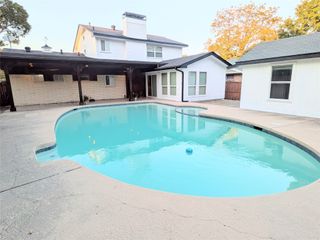 202 Merribrook Trail, Duncanville, TX 75116