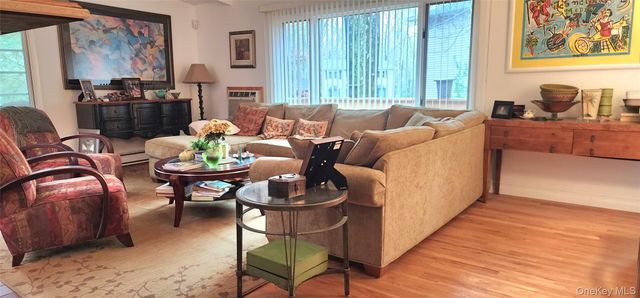 63 Pebble Path, Rock Hill, NY 12775