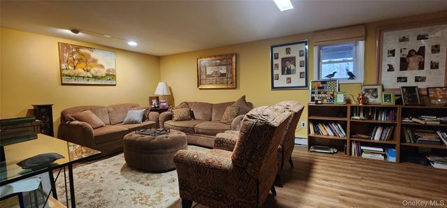 63 Pebble Path, Rock Hill, NY 12775