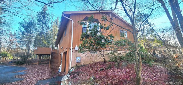 63 Pebble Path, Rock Hill, NY 12775