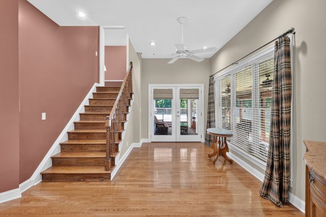 1135 Stirlingshire Dr, Hendersonville, TN 37075