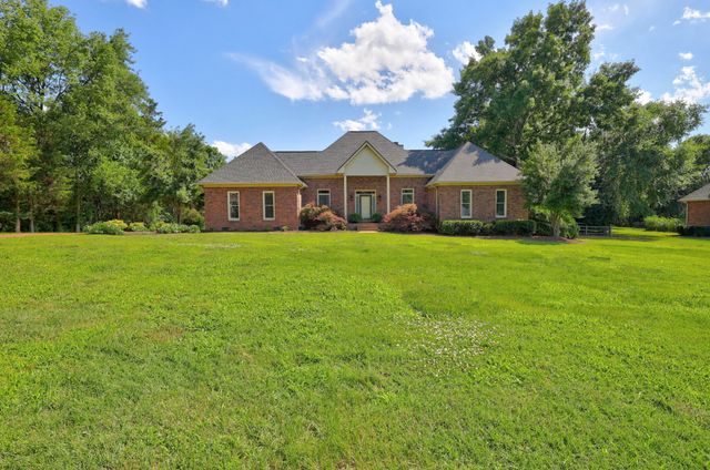 1135 Stirlingshire Dr, Hendersonville, TN 37075