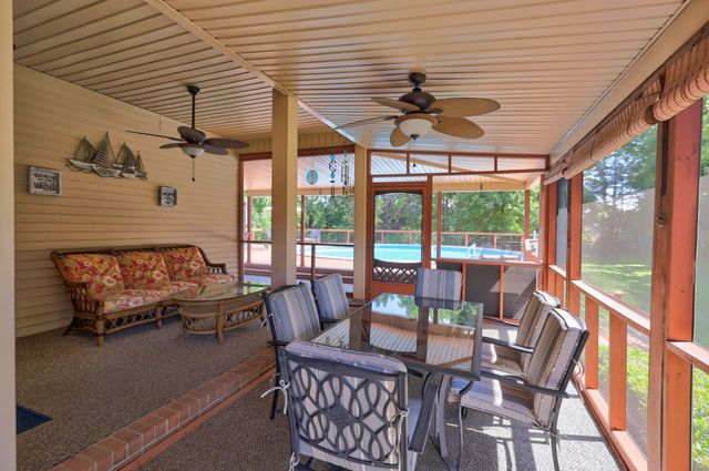 1135 Stirlingshire Dr, Hendersonville, TN 37075