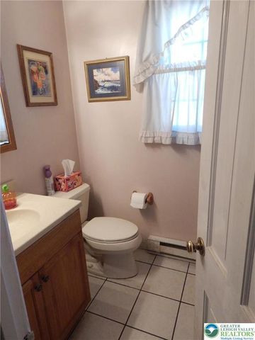 2035 Elbow Lane, Lower Macungie Twp, PA 18103