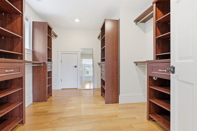 440 Concord Road, Bedford, MA 01730