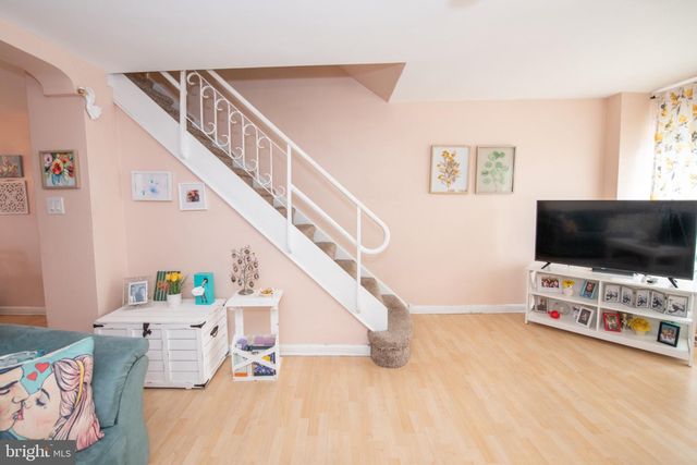 7908 LEONARD ST, Philadelphia, PA 19152