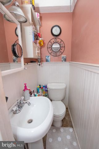 7908 LEONARD ST, Philadelphia, PA 19152