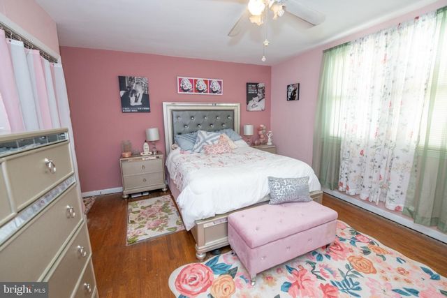 7908 LEONARD ST, Philadelphia, PA 19152