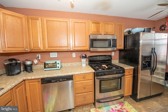 7908 LEONARD ST, Philadelphia, PA 19152