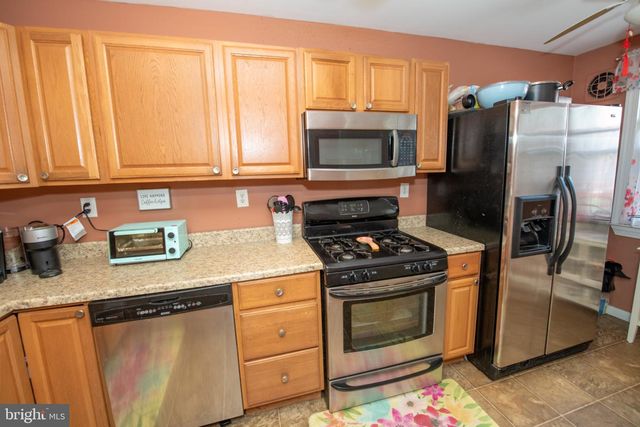 7908 LEONARD ST, Philadelphia, PA 19152