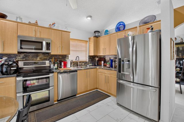 13620 Weyburne Drive, Delray Beach, FL 33446