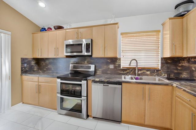 13620 Weyburne Drive, Delray Beach, FL 33446