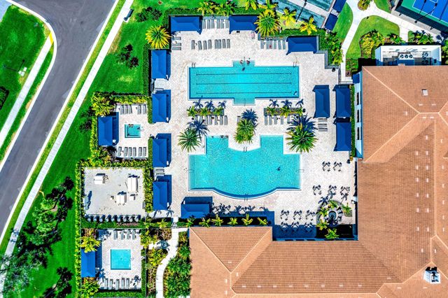 13620 Weyburne Drive, Delray Beach, FL 33446
