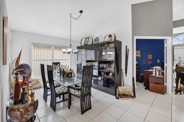 13620 Weyburne Drive, Delray Beach, FL 33446