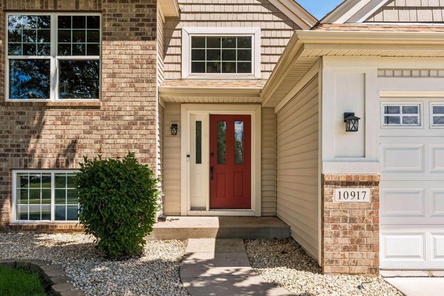 10917 Nassau Circle NE, Blaine, MN 55449