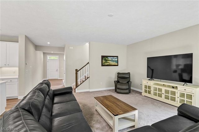 35405 Crystal Creek Court, Grafton, OH 44044