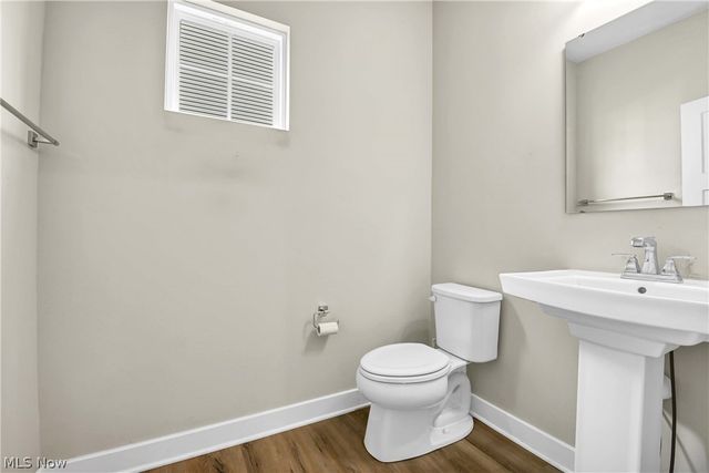 35405 Crystal Creek Court, Grafton, OH 44044