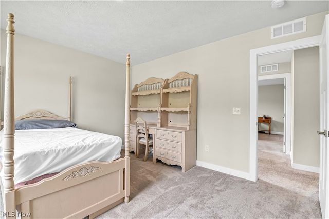 35405 Crystal Creek Court, Grafton, OH 44044