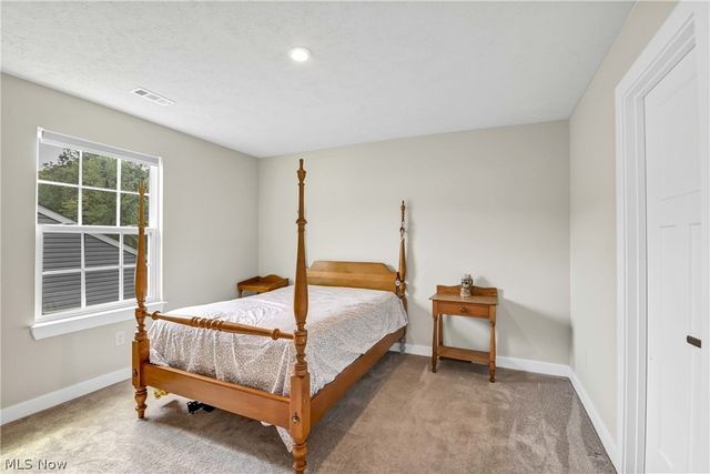 35405 Crystal Creek Court, Grafton, OH 44044