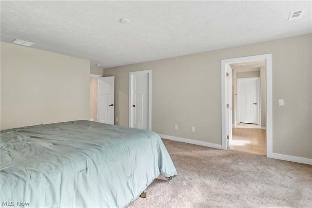 35405 Crystal Creek Court, Grafton, OH 44044