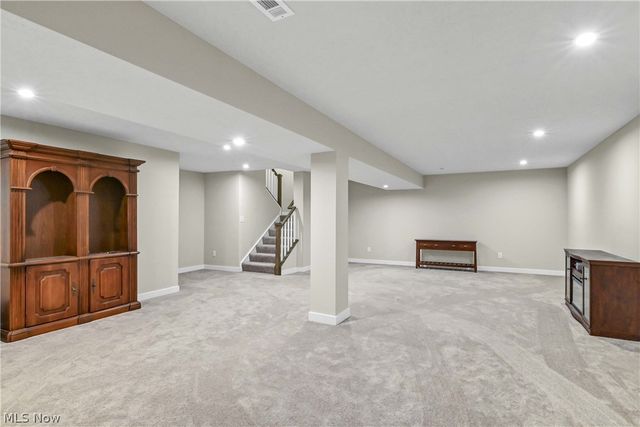 35405 Crystal Creek Court, Grafton, OH 44044