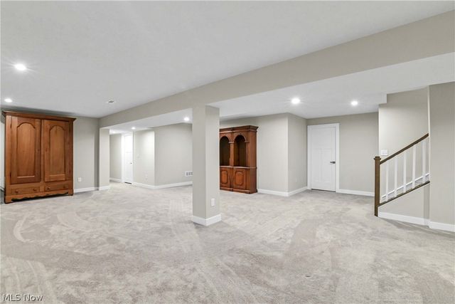 35405 Crystal Creek Court, Grafton, OH 44044
