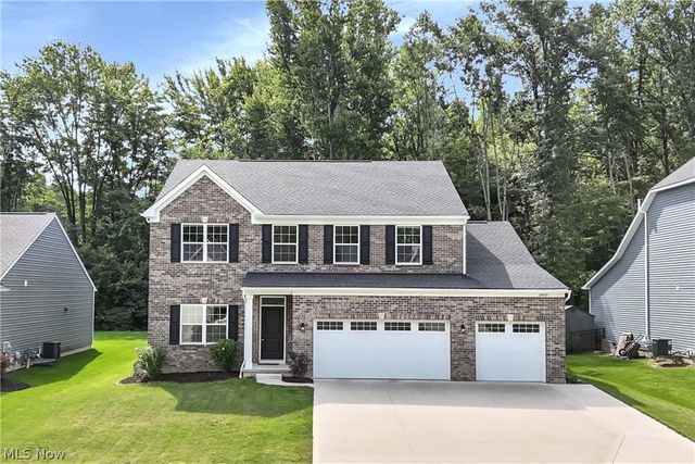 35405 Crystal Creek Court, Grafton, OH 44044