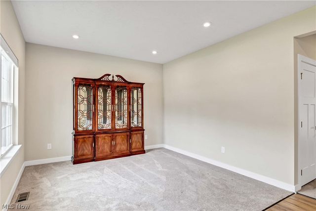 35405 Crystal Creek Court, Grafton, OH 44044