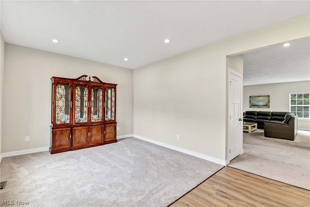 35405 Crystal Creek Court, Grafton, OH 44044