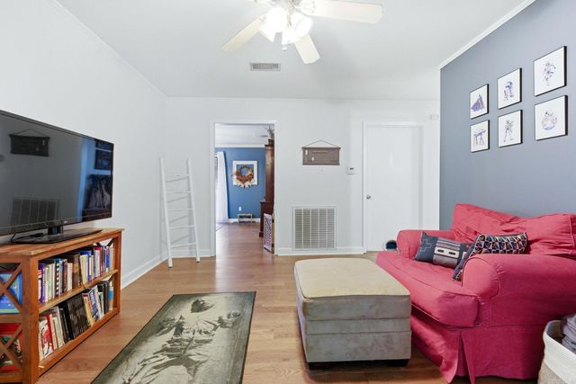 901 W Iowa St Street, Beebe, AR 72012