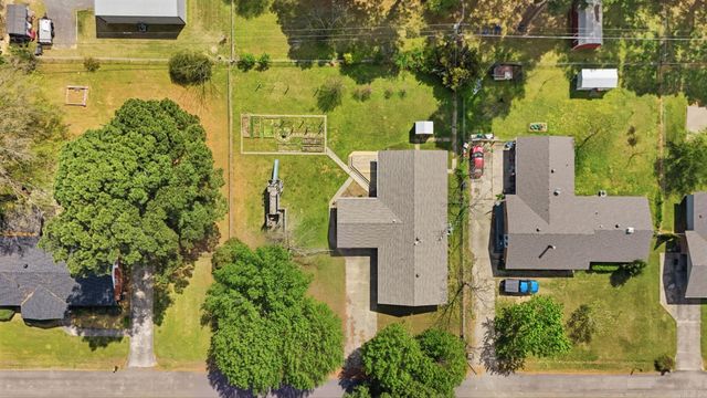 901 W Iowa St Street, Beebe, AR 72012