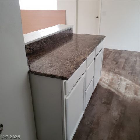 5126 Golden A, Las Vegas, NV 89119