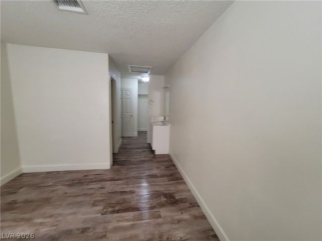 5126 Golden A, Las Vegas, NV 89119