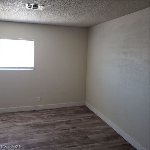 5126 Golden A, Las Vegas, NV 89119