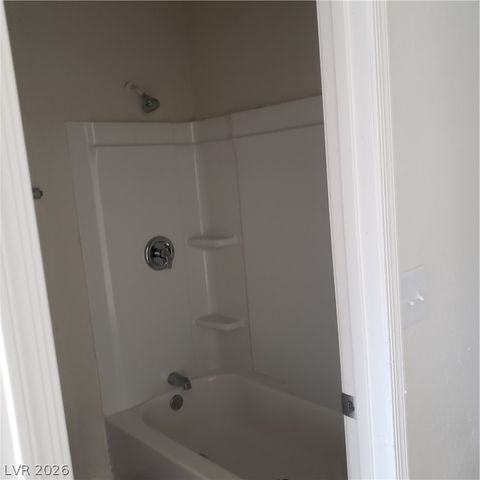 5126 Golden A, Las Vegas, NV 89119