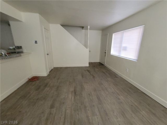 5126 Golden A, Las Vegas, NV 89119