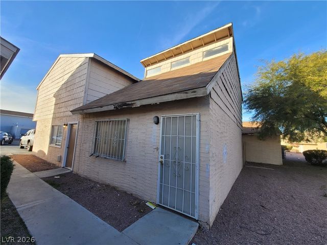 5126 Golden A, Las Vegas, NV 89119