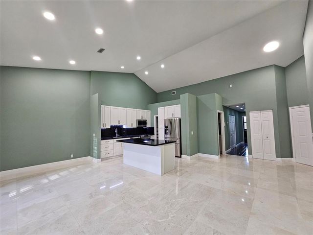 5770 Coach House Circle F, Boca Raton, FL 33486