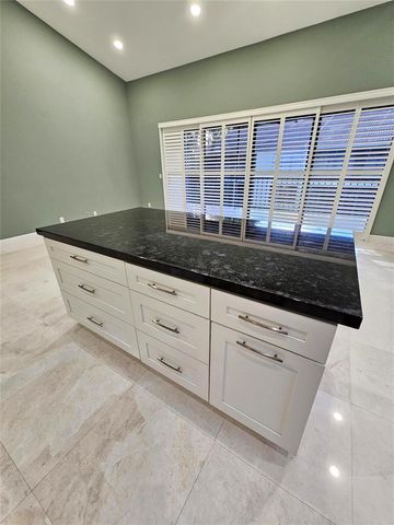 5770 Coach House Circle F, Boca Raton, FL 33486