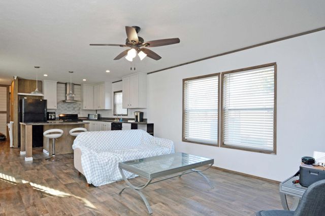 1368 96th Lane NE, Blaine, MN 55434