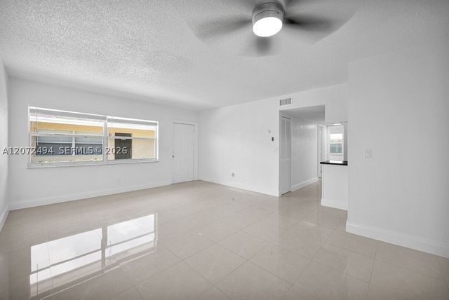 622 Kathy Ct, Margate, FL 33068