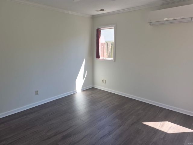 410 Barbie Street, South Bend, IN 46614