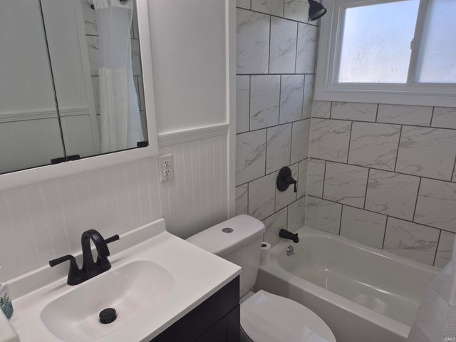 410 Barbie Street, South Bend, IN 46614