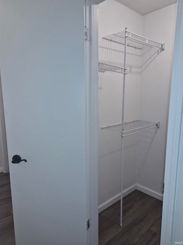 410 Barbie Street, South Bend, IN 46614