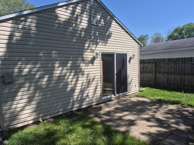 410 Barbie Street, South Bend, IN 46614